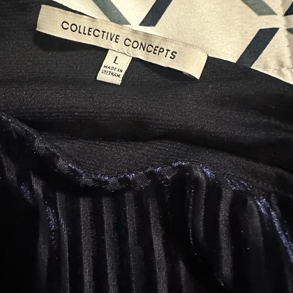 One shoulder top, velvet, blue. Like new - Picture 4 of 4